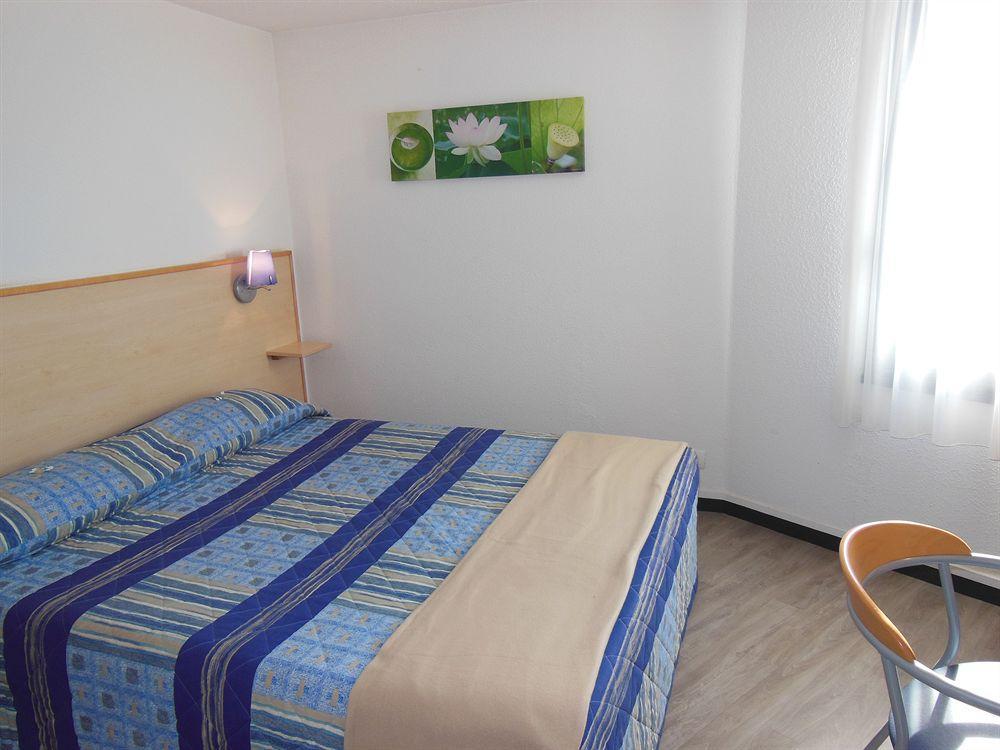 Ibis Budget La Rochelle Пюилборо Екстериор снимка