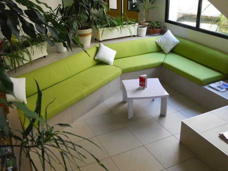 Ibis Budget La Rochelle Пюилборо Екстериор снимка