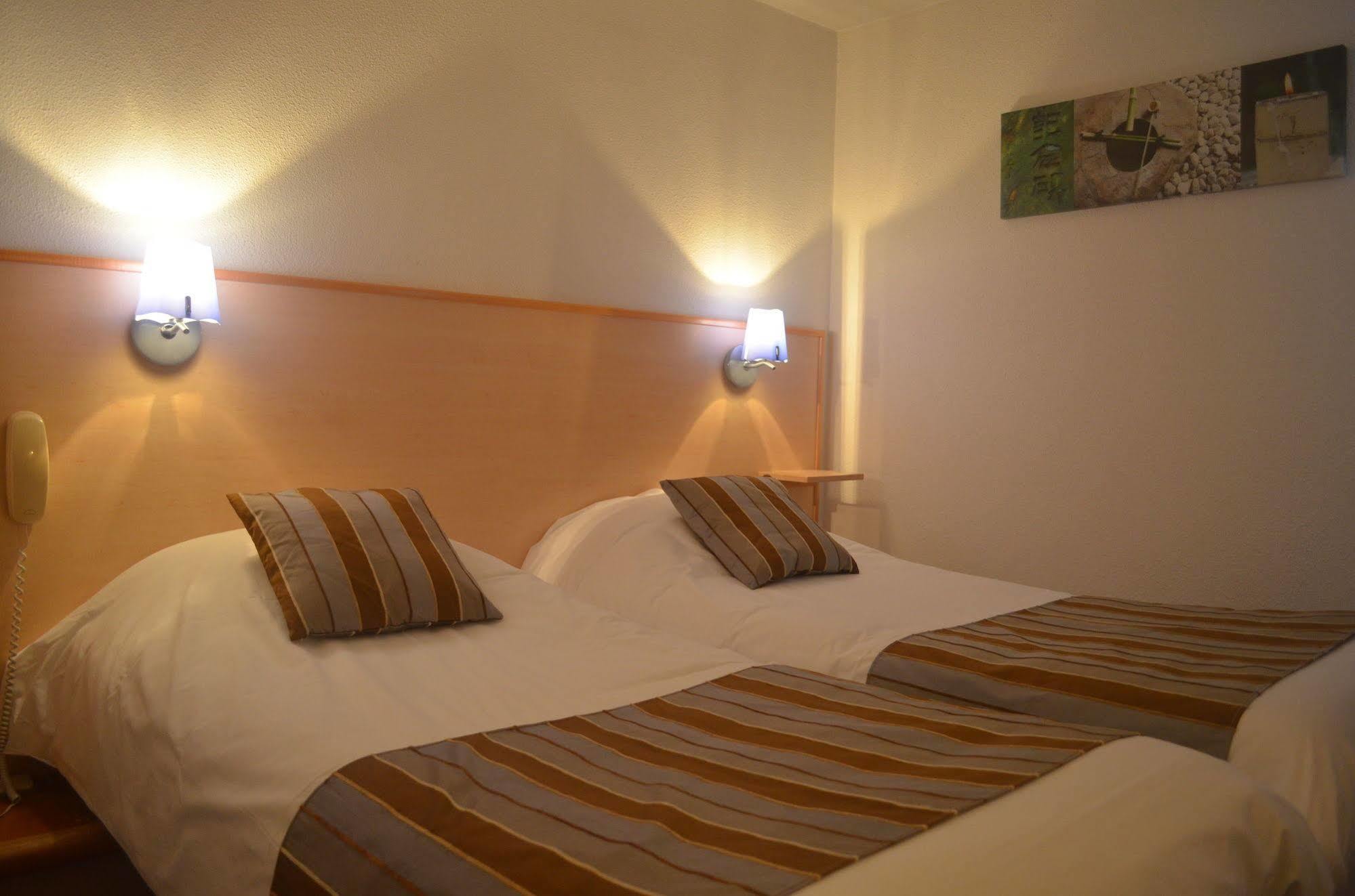 Ibis Budget La Rochelle Пюилборо Екстериор снимка